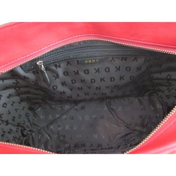 DKNY R04AZG68 Red Quilted Chevron Veronica Tote Bag w/Chain Shoulder Strap $168 - Picture 8 of 11